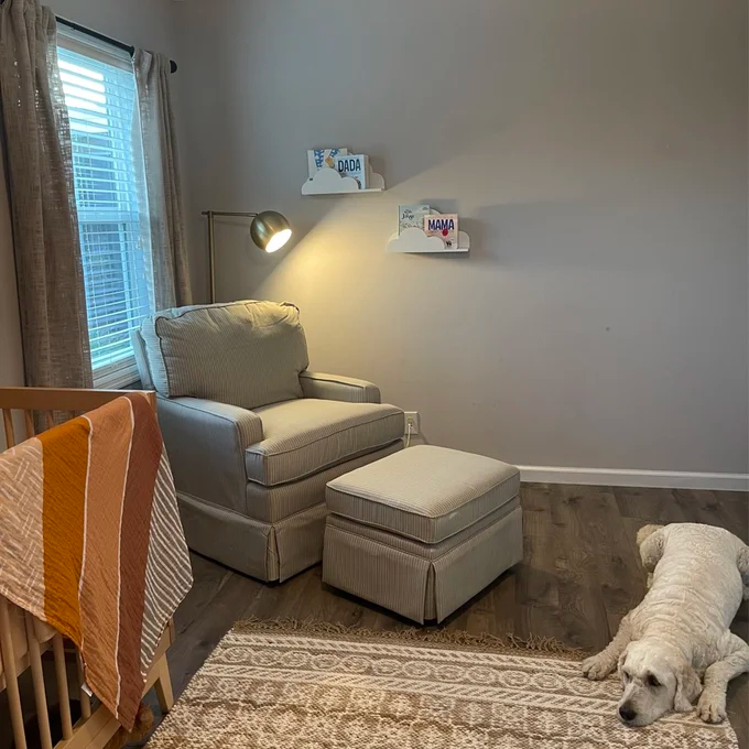 【Furniture】Highgrove Swivel Glider and Ottoman