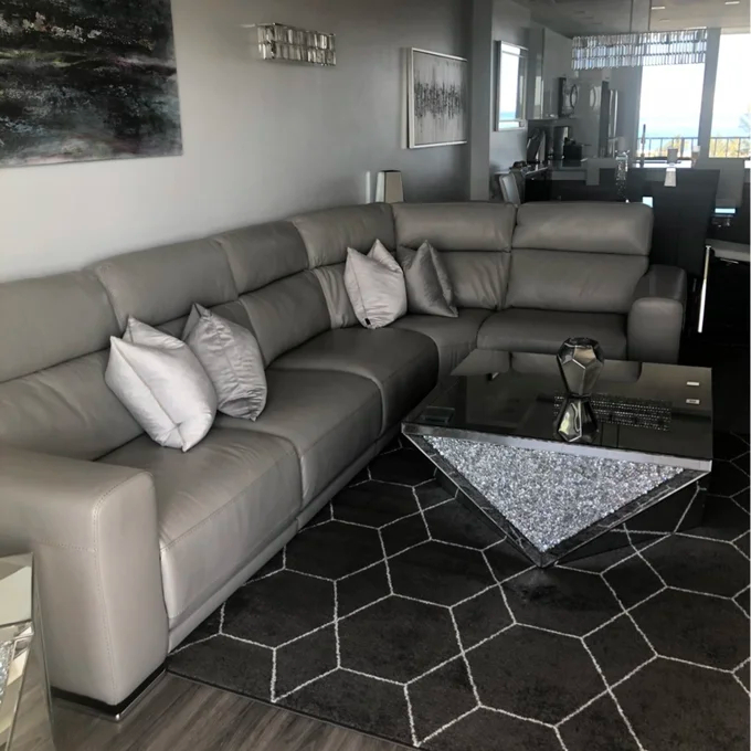 【Furniture】Mcphearson Solid Coffee Table